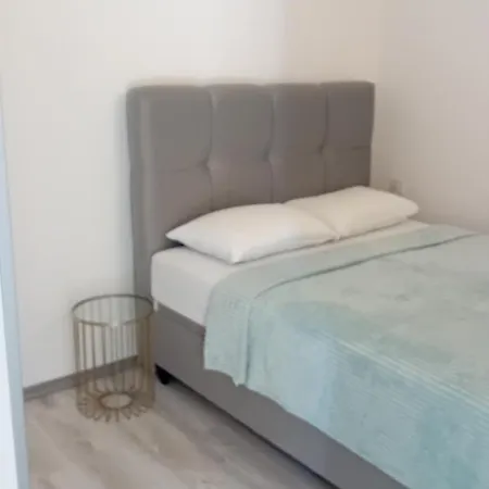 Lulic Apartment *